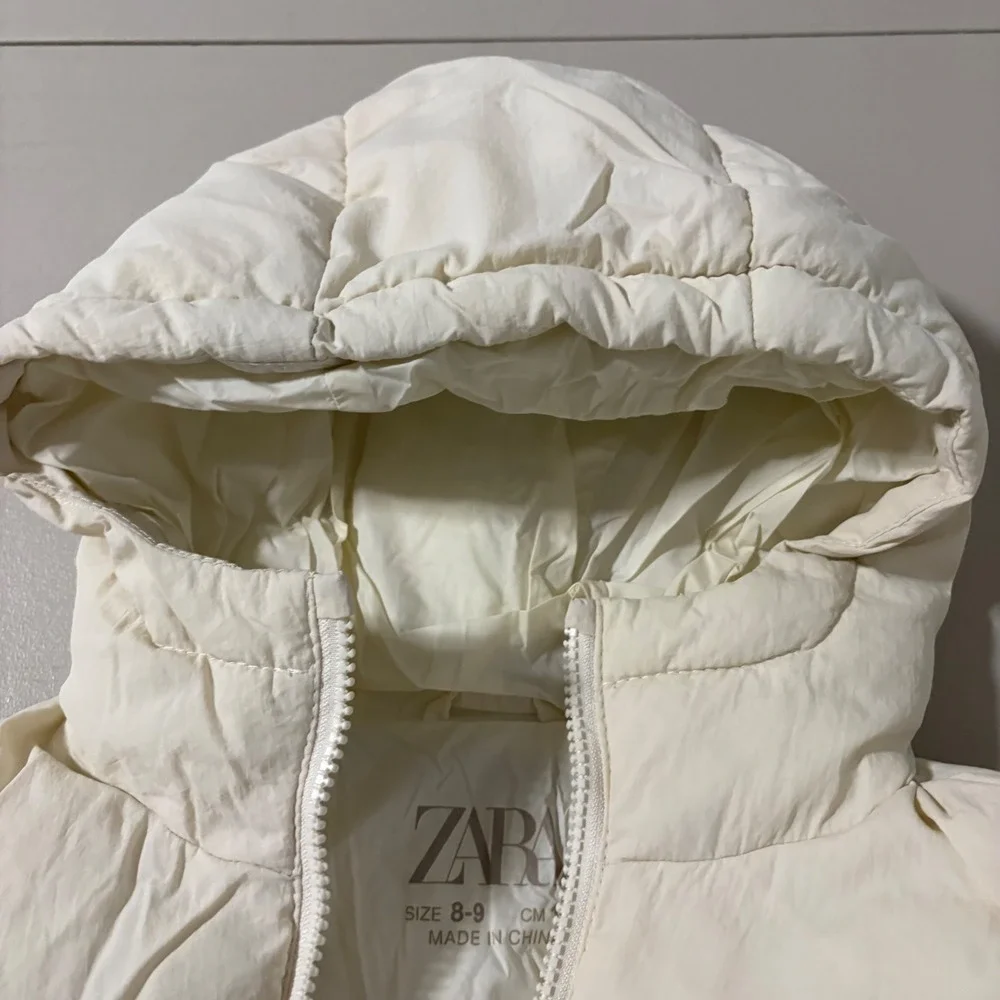 Zara Kids Hooded Puffer Vest Cream Off-White Full Zip Pockets Sz 8-9 Years 130